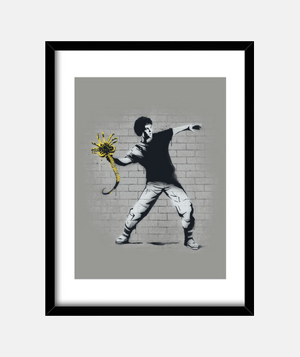 Framed alien thrower