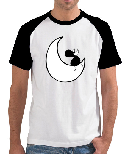 Image of bull in love with the moon-2