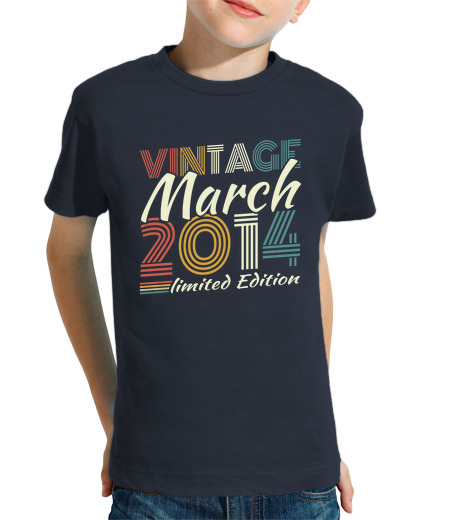 Tee Shirt Pour Enfant Manche Courte Vintage Mars 2014 Humour Cadeau