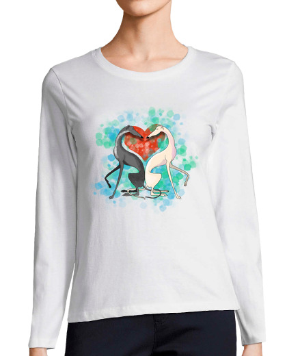 Image of symmetrical greyhound heart