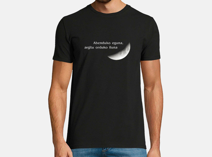 Camiseta abenduko eguna argitu orduko iluna. laTostadora