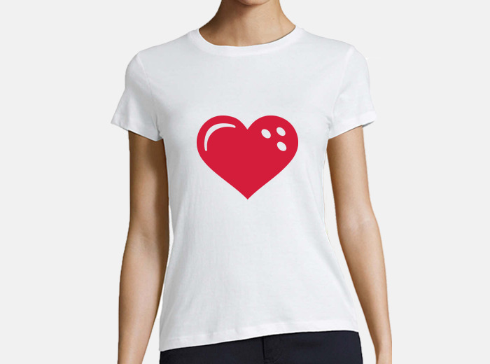 Camiseta blanca con corazon rojo sale