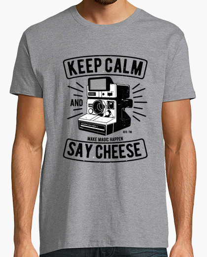 Camiseta Keep Calm and Say Cheese - ARTMISETAS ART CAMISETAS 
 Camiseta Keep Calm and Say Cheese - ARTMISETAS ART CAMISETAS