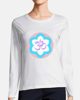femme, manche longue, beau mandala blanc blanc