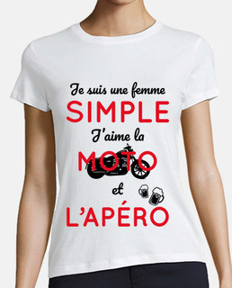 Femme simple aime moto et apéro