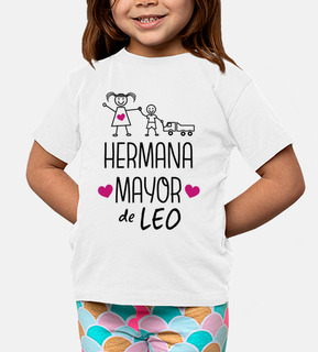 leo&#39;s older sister
