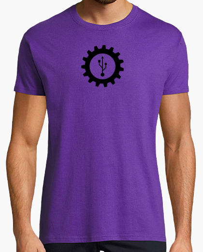 Logo USB. camiseta lila.