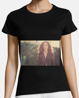 Malú Foto Promocional Mujer Camisa