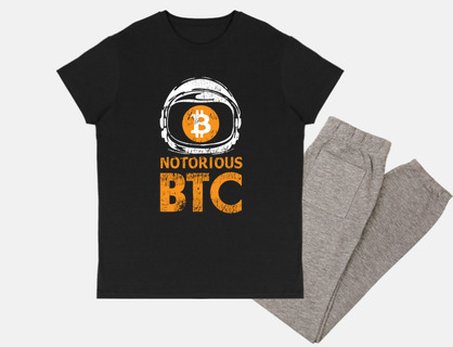 notorio casco espacial btc con bitcoin