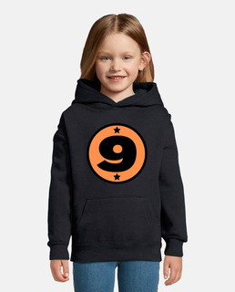 número 9 naranja negro edad deporte