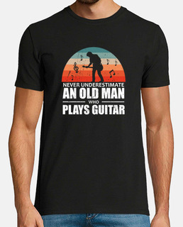 nunca subestimes a un anciano que toca la guitarra