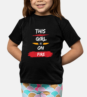 questa ragazza è in fiamme