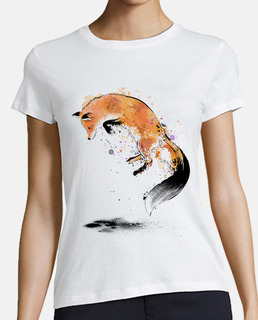 renard roux sautant dans la neige