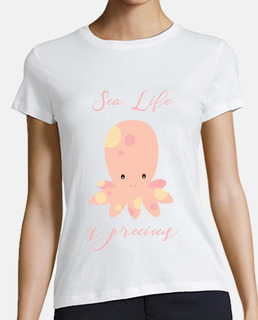 Sea life is precious - octopus