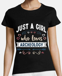 solo una chica que ama la arqueología d