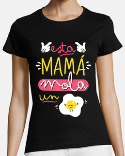 this mom mola an egg