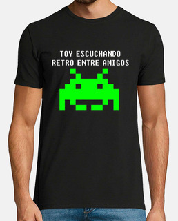 toy escuchando retro