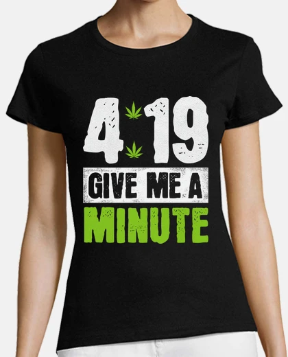 Playera 4 19 DAME UN MINUTO