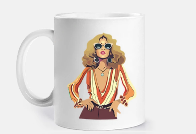 Cup 70s it girl