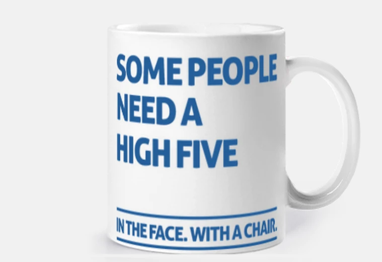 Tazza Alcune people hanno bisogno di un high 