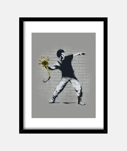 Framed alien thrower