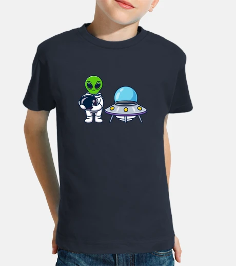 Ropa alien y su platillo volador