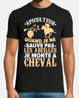 Apiculteur qui monte à cheval