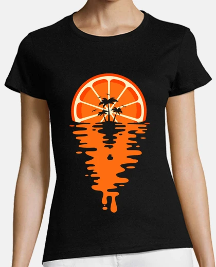 T-shirt arancione al tramonto