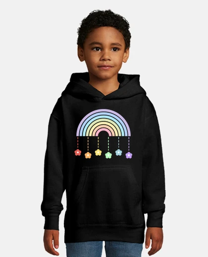 Abbigliamento arcobaleno pastello con fiori