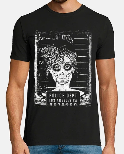 T-shirt arrestato