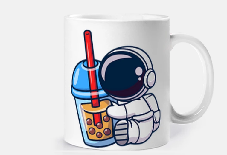 Tazza astronauta con un frappè