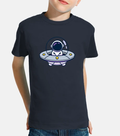 Ropa astronauta en su platillo volador