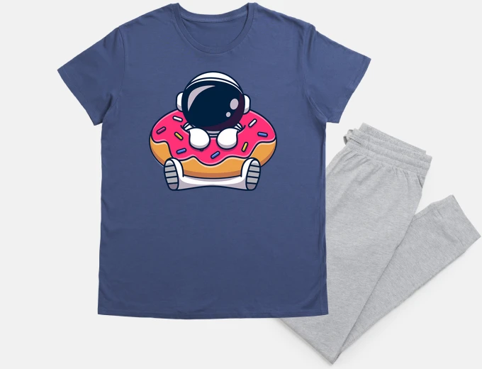 Pijama astronauta en una rosquilla