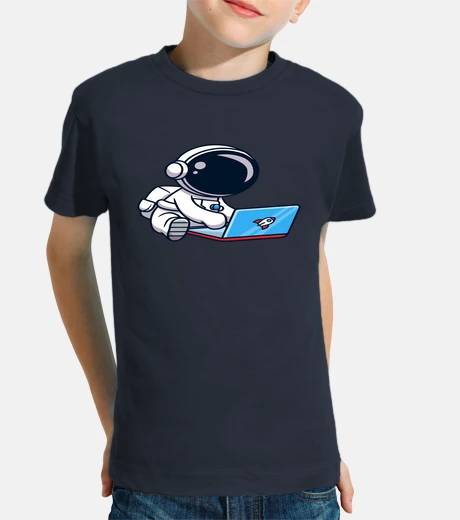 Ropa astronauta y su cohete portátil