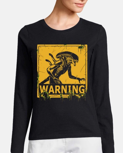 Tee-shirt attention