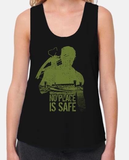 Tee-shirt aucun endroit est sécuritaire