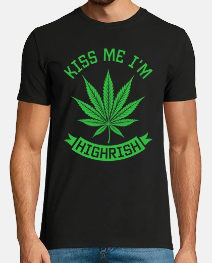 T-shirt baciami sono erba di San Patrizio irlan