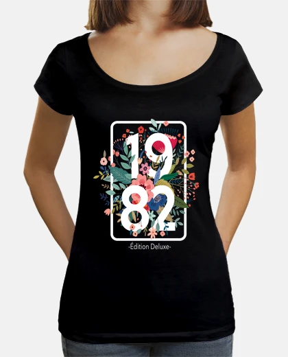 T-shirt Beautiful 39 Years Old Birthday Gift for young woman Born in 1982 Date  Deluxe dition in French  Flo