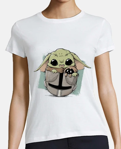 Camiseta bebé en el casco