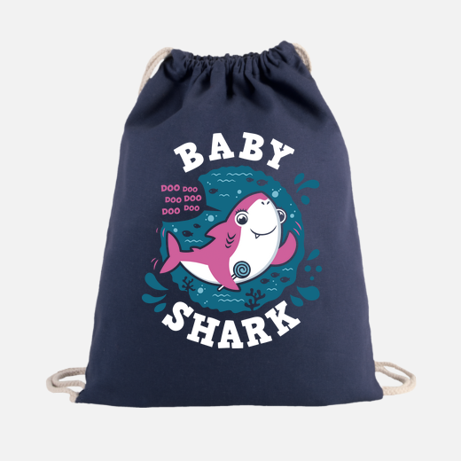 bébé requin fille