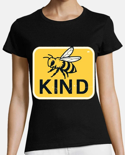Playera bee kind