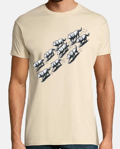 T-shirt branco di lupi filmato da un drone con incisione vintage come