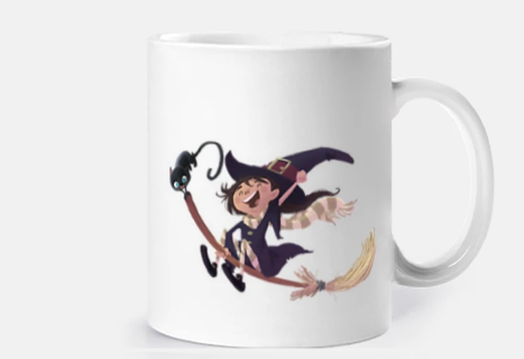Taza bruja volando