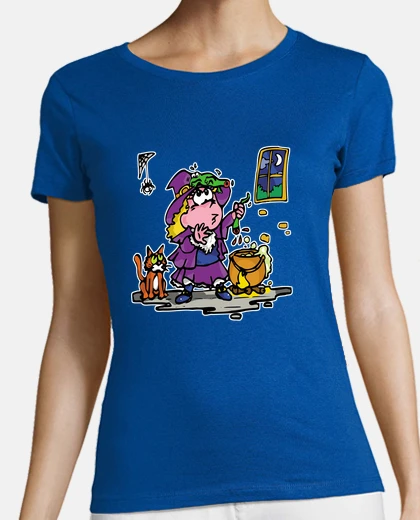 T-shirt brujita doing a spell