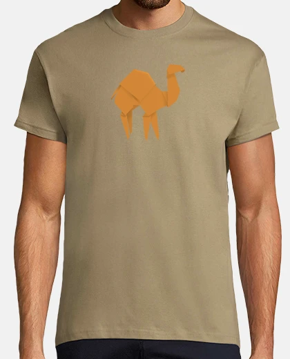 Camello naranja. Aplícalo sobre diferentes colores y estilos de camiseta de niño y adulto