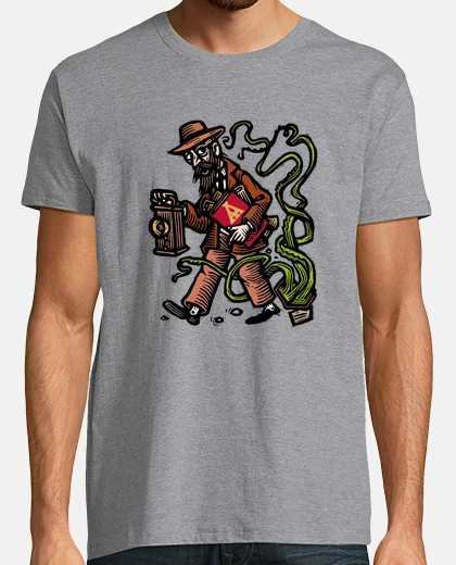 Camiseta - Investigador por Tomás Hijo a color