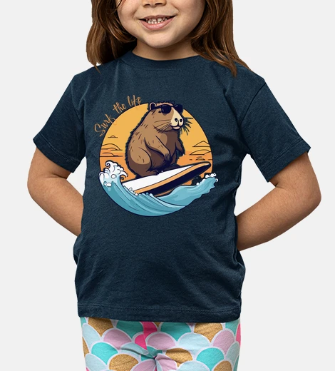 Ropa Capibara Surfeando
