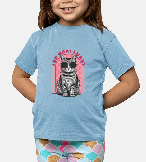Ropa cat does what he wants