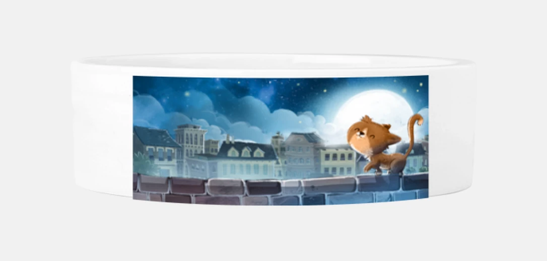 Mascotas cat on the roof
