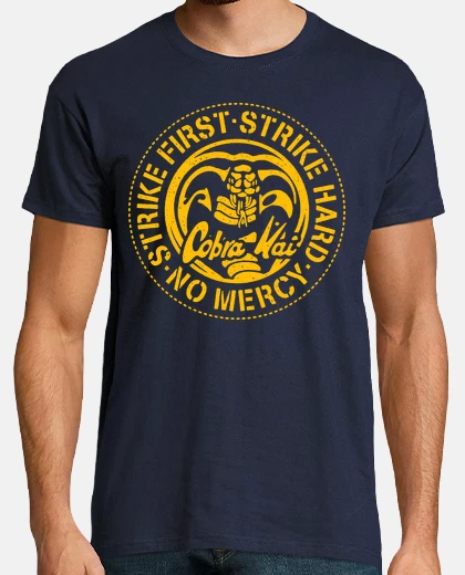 Tee-shirt cobra kai frapper fort